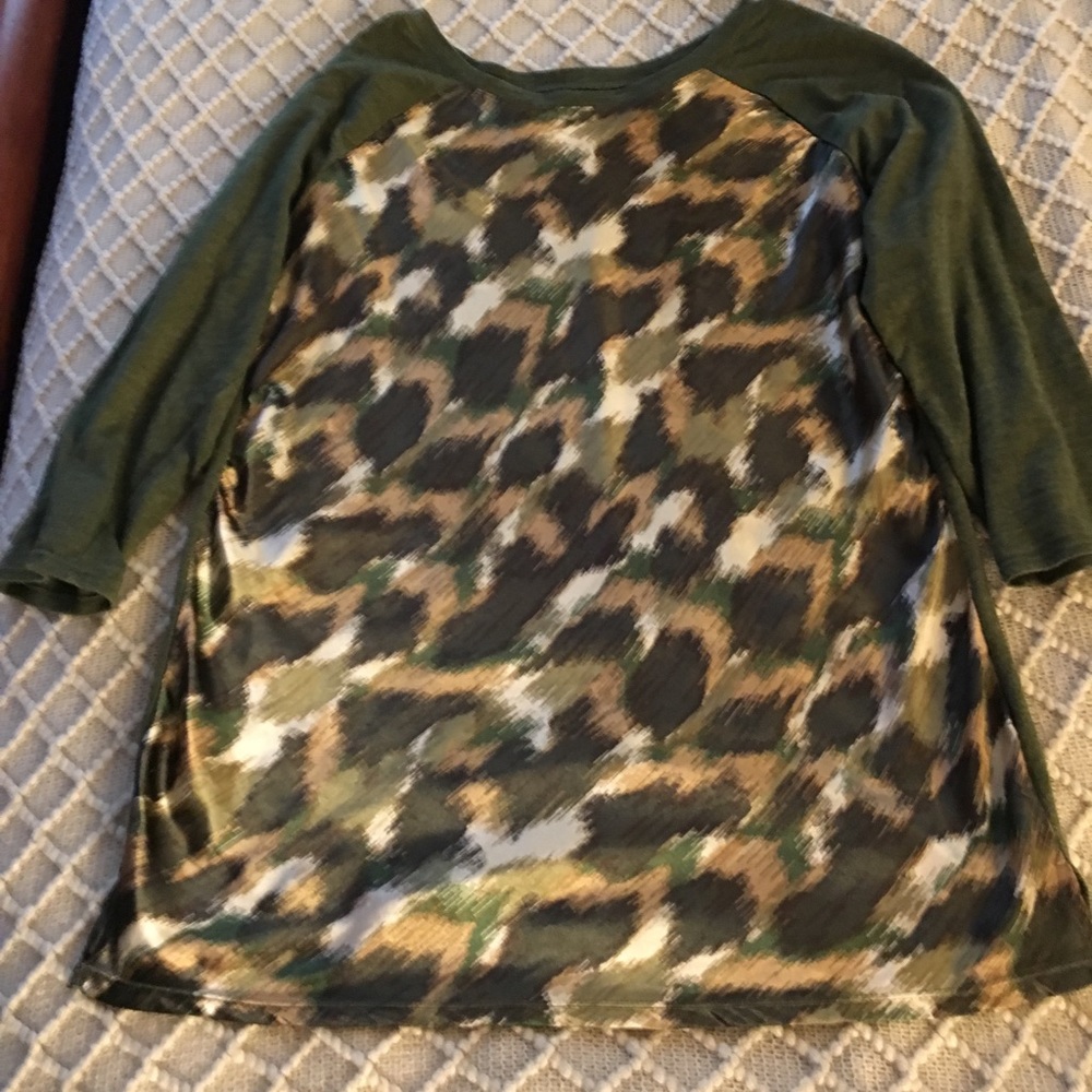 HANNAH BASEBALL TEE!!! 🎉 CAMO